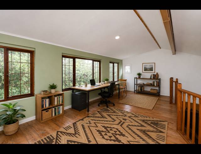 4 BEDROOM FREESTANDING FOR SALE IN PARK HILL